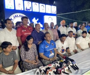 डीसी एवं पुलिस कमिश्नर निवास पार्क का नाम प्रसिद्ध बॉडी बिल्डर वरिंदर सिंह घुमन के नाम पर रखा गया, जिसका उद्घाटन वरिंदर सिंह घुमन के बच्चों ने किया - नितिन कोहली की 'फिट सेंट्रल' पहल का हिस्सा 7 IMG 20251025 WA0304