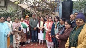 सैंकड़ो समर्थको सहित विधायक जूनियर हैनरी ने अपने कार्यलय में लहराया राष्ट्रीय ध्वज 14 IMG 20260127 WA0422