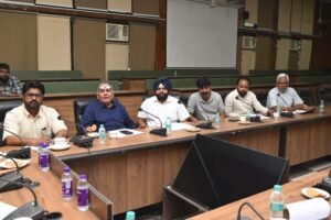 डिप्टी कमिश्नर ने राजनीतिक दलों के प्रतिनिधियों के साथ की बैठक 7 IMG 20260521 WA0459