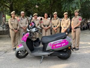डीजीपी गौरव यादव ने नए ‘सांझ सिटीजन पोर्टल’ का शुभारंभ किया, महिला पुलिस कर्मियों के लिए 93 ई-स्कूटरों को दिखाई हरी झंडी 7 IMG 20260610 WA0454