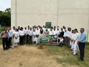 ज़िला कानूनी सेवाएं अथॉरिटी ने प्रमुख शैक्षिक संस्थानों में चलाया पौधे लगाने का व्यापक अभियान 7 IMG 20260819 WA0351