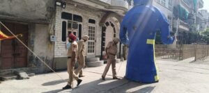 थाना तीन प्रभारी की तरफ से दशहरा चेकिंग और सुरक्षा के पुख्ता इंतजाम 8 IMG 20261020 WA0342